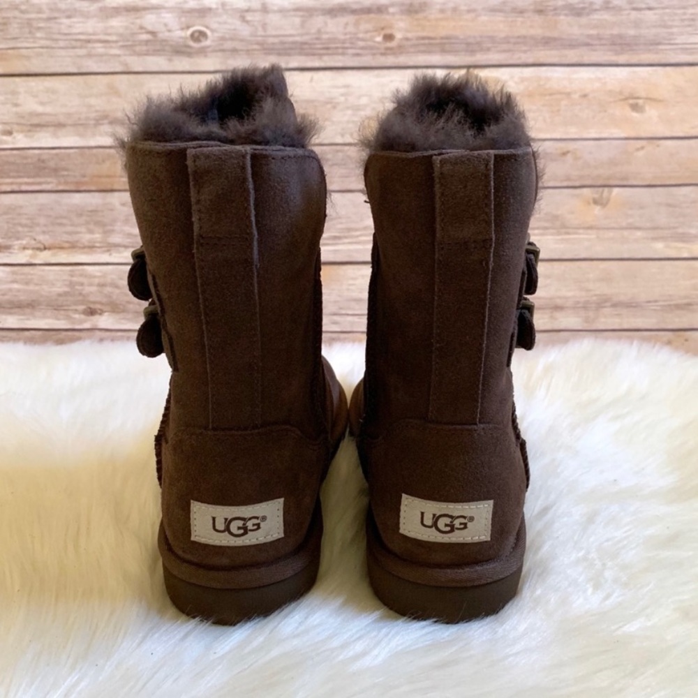 UGG Chocolate Renley II Boots - Picture 7 of 8